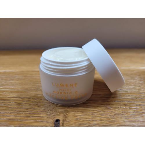 Lumene Valo [Light], Overnight Bright Vitamin C Sleeping Cream (Krem na noc z vitaminą C) - opinie | zdjęcie do recenzji od Rumcykiewicz