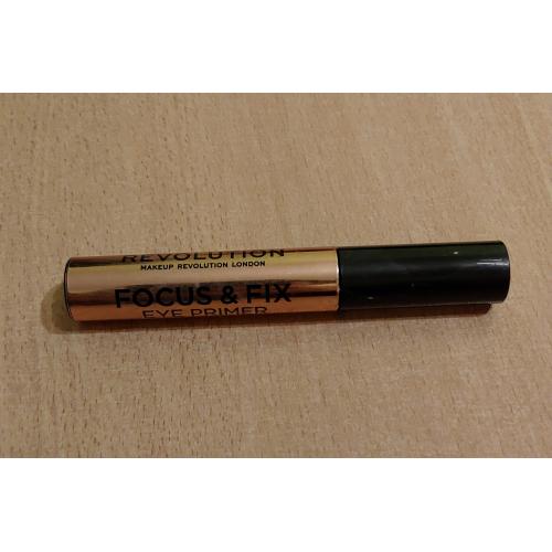Revolution Beauty (Makeup Revolution) Focus & Fix, Eye Primer (Baza pod cienie do powiek) - opinie | zdjęcie do recenzji od Rudzik7