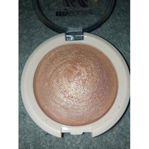 My Secret Hello Princess! Face Illuminator Powder (Wypiekany rozświetlacz) - opinie | zdjęcie do recenzji od klaudiagier - 2