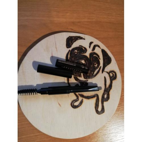 Anastasia Beverly Hills Brow Definer (Kredka do brw) - opinie | zdjęcie do recenzji od Ivonek38 - 1
