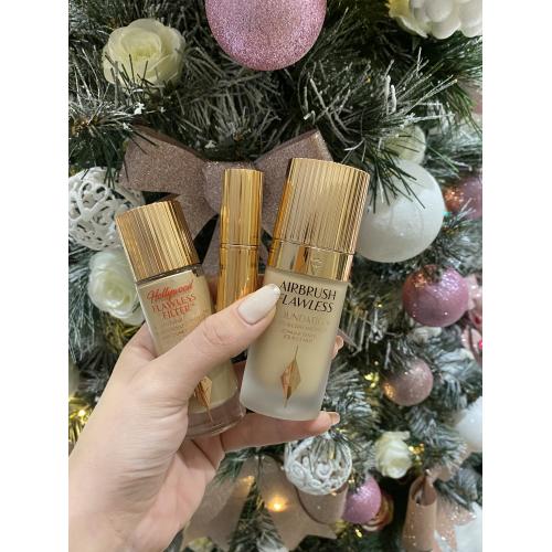 Charlotte Tilbury Hollywood Flawless Filter (Rozświetlająca baza pod makijaż) - opinie | zdjęcie do recenzji od Roxem