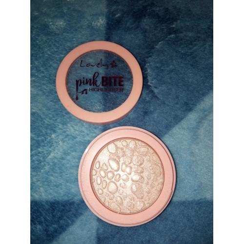 Lovely Pink Bite Highlighter (Różowy rozświetlacz do twarzy) - opinie | zdjęcie do recenzji od klaudiagier - 1