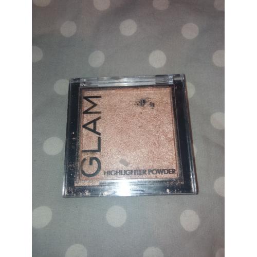 Hean Glam, Highlighter Powder (Rozświetlacz do twarzy i ciała (stara wersja)) - opinie | zdjęcie do recenzji od klaudiagier - 1