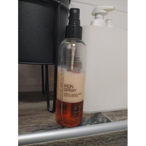 Prosalon Professional, Iron Spray Provitamin B5 and UV Filter (Termoochronny dwufazowy spray do prostowania włosów) - opinie | zdjęcie do recenzji od asNia7