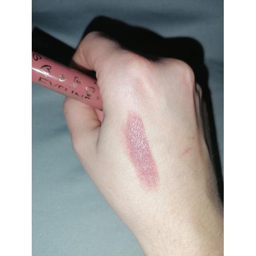 Eveline Cosmetics Oh! My Kiss Lipstick (Pomadka i balsam do ust) - opinie | zdjęcie do recenzji od Gosiagos87 - 2