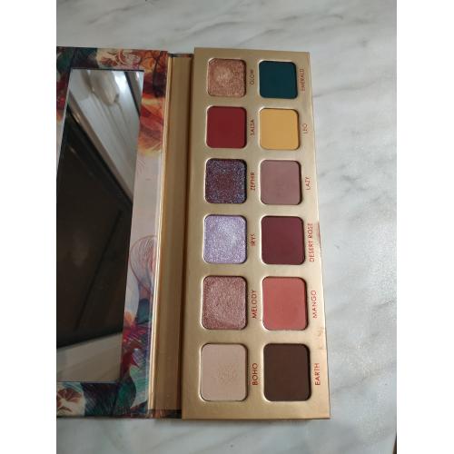 Hean Good Vibes Eyeshadow Palette (Paleta cieni do powiek) - opinie | zdjęcie do recenzji od SchokoBons - 2