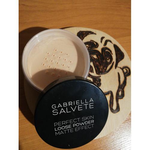 Gabriella Salvete Perfect Skin Loose Powder (Puder matujący) - opinie | zdjęcie do recenzji od Ivonek38 - 2