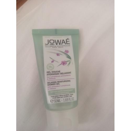 Jowae Relaxing Moisturizing Shower Gel (Relaksująco - nawilżający żel pod prysznic z hibiskusem) - opinie | zdjęcie do recenzji od Wiola435