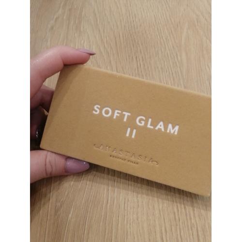 Anastasia Beverly Hills Soft Glam II Mini Eyeshadow Palette (Paleta cieni do powiek) - opinie | zdjęcie do recenzji od Zychcia - 1