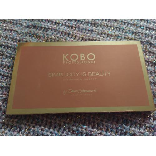 Kobo Professional Simplicity is Beauty, Eyeshadow Palette (Paleta cieni do powiek) - opinie | zdjęcie do recenzji od AnnNowa - 2