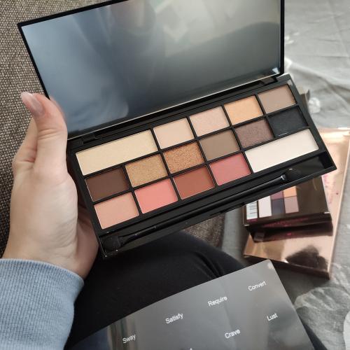 I Heart Revolution Chocolate Vice Shadow Palette (Paleta 16 cieni do powiek) - opinie | zdjęcie do recenzji od MartBojan - 1