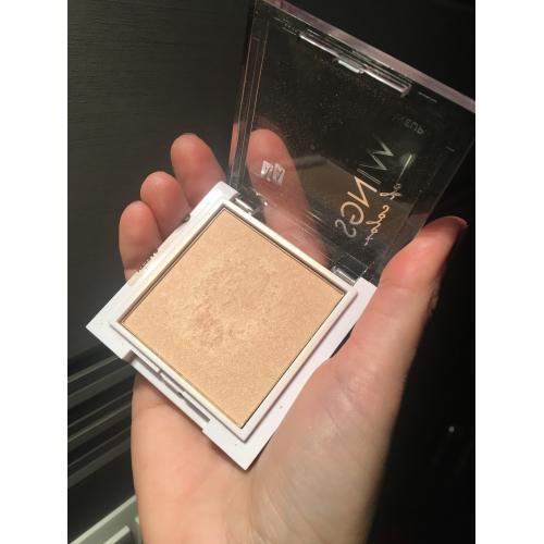 AA Wings of Color Skincare Makeup, Precious Highlighter (Efektowny rozświetlacz do modelowania) - opinie | zdjęcie do recenzji od MartaSowka - 4