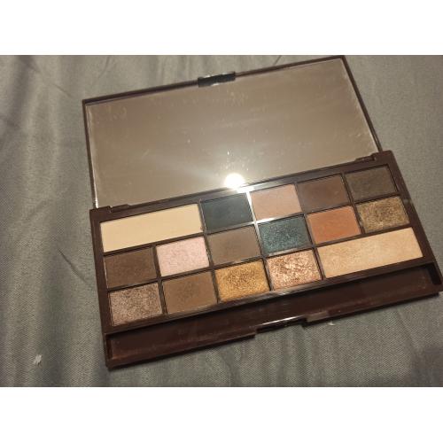 I Heart Revolution Salted Caramel Shadow Palette (Paleta 16 cieni do powiek) - opinie | zdjęcie do recenzji od arwena22 - 2