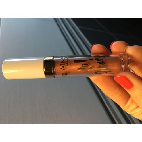 AA Wings of Color So Glossy Lipgloss (Błyszczyk do ust) - opinie | zdjęcie do recenzji od MartaSowka - 5