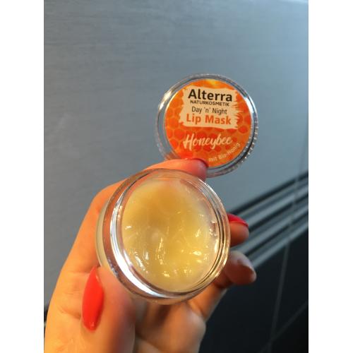 Alterra Day'n'Night Lip Mask Honeybee mit Bio-honig (Maska do ust) - opinie | zdjęcie do recenzji od MartaSowka - 3