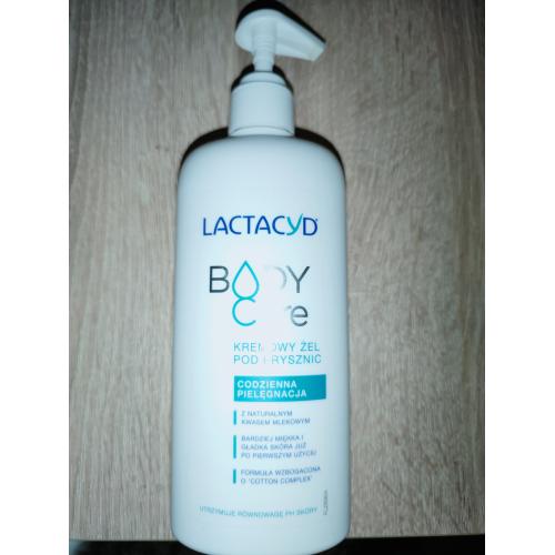 Lactacyd Body Care, Kremowy żel pod prysznic `Intensywne nawilżenie` - opinie | zdjęcie do recenzji od malutka20123