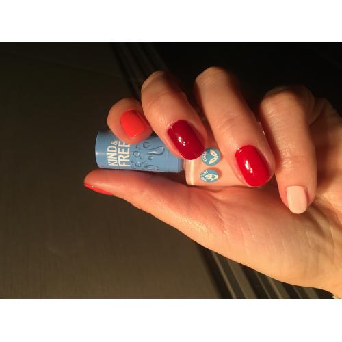 Rimmel Kind & Free, Nail Polish (Lakier do paznokci) - opinie | zdjęcie do recenzji od MartaSowka - 5