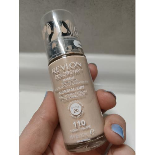 Revlon ColorStay, Makeup with SoftFlex for Normal/Dry Skin 24Hrs (Podkład do twarzy (nowa wersja)) - opinie | zdjęcie do recenzji od Staria - 1