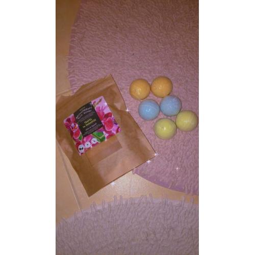 Body Club Aromatherapy Bath Bombs Travel to Paradise (Kule do kąpieli) - opinie | zdjęcie do recenzji od blekit_nieba