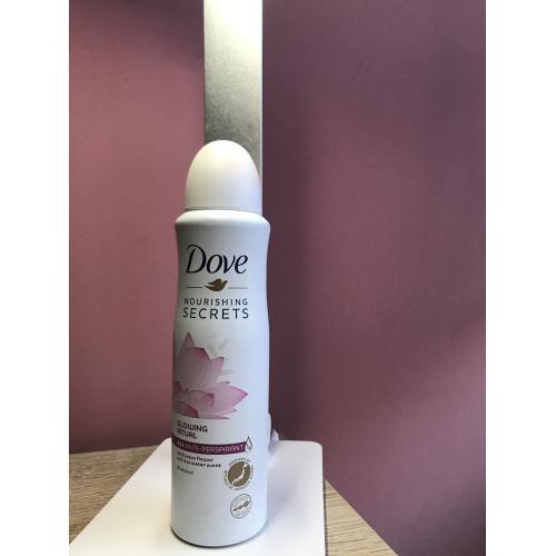 Dove Nourishing Secrets ,Glowing Ritual, Antyperspirant w sprayu dla kobiet - opinie | zdjęcie do recenzji od Julia08802 - 1