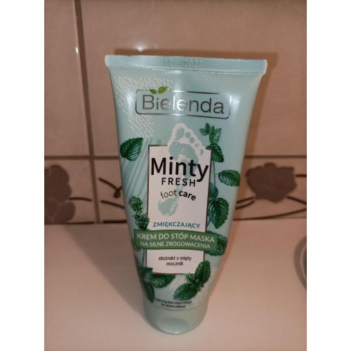 Bielenda Minty Fresh Foot Care, Zmiękczający krem do stóp/ maska na silne zrogowacenia - opinie | zdjęcie do recenzji od Gosiagos87