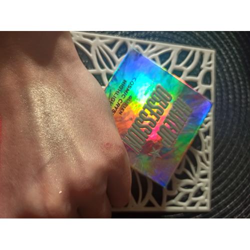 Makeup Obsession London Fade Cosmic Crystals Highlighter (Rozświetlacz do twarzy) - opinie | zdjęcie do recenzji od arwena22 - 2