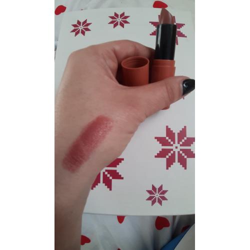 Oriflame OnColour, Lipstick (Pomadka do ust) - opinie | zdjęcie do recenzji od KIN0183 - 2
