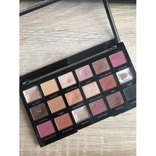 Revolution Pro Regeneration Eyeshadow Palette Restoration (Paleta 18 cieni do powiek) - opinie | zdjęcie do recenzji od Julia08802 - 2