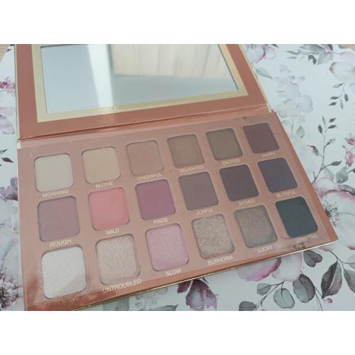 Kobo Professional Simplicity is Beauty, Eyeshadow Palette (Paleta cieni do powiek) - opinie | zdjęcie do recenzji od czaderka222