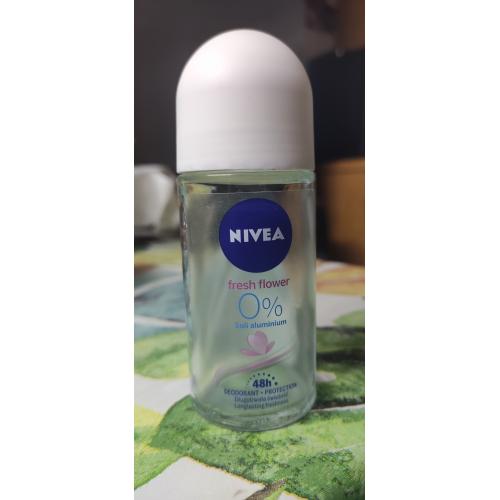 Nivea Fresh Flower, Dezodorant roll-on 0% soli aluminium - opinie | zdjęcie do recenzji od joaska1992
