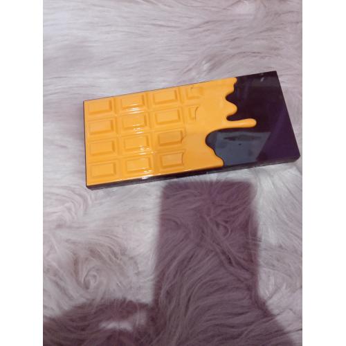 I Heart Revolution Orange Chocolate Shadow Palette (Paleta 16 cieni do powiek) - opinie | zdjęcie do recenzji od czerwonykapturek1992 - 2