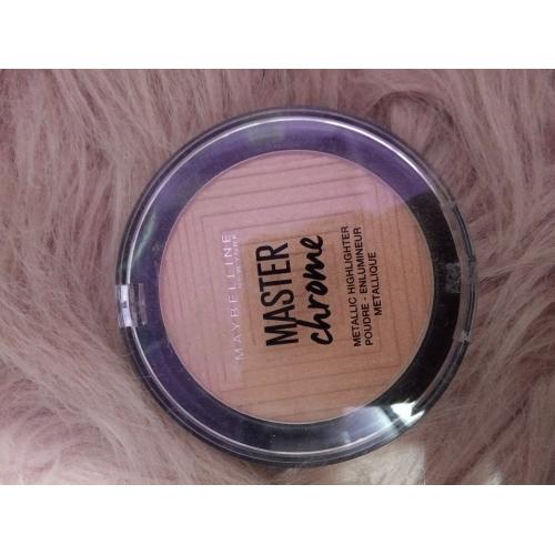 Maybelline New York Master Chrome, Metal Highlighter (Metaliczny rozświetlacz do twarzy) - opinie | zdjęcie do recenzji od czerwonykapturek1992 - 2