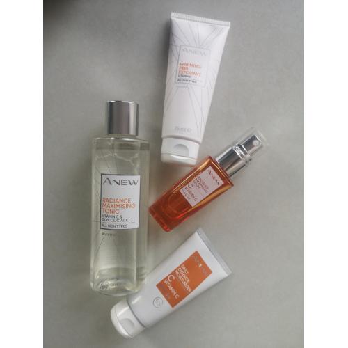 Avon Anew, Radiance Maximising Tonic (Rozświetlający tonik do twarzy) - opinie | zdjęcie do recenzji od Kar_sz