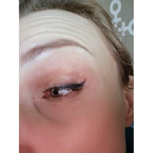 Eveline Cosmetics Variete, 2in1 Double Effect Eyeliner & Pencil Waterproof (Wodoodporna kredka do oczu z eyelinerem) - opinie | zdjęcie do recenzji od Adencjone85