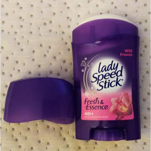 Lady Speed Stick Fresh Infused Protection Deodorant Fresh & Essence 48h Antiperspirant Wild Freesia (Antyperspirant w sztyfcie) - opinie | zdjęcie do recenzji od Ariessa