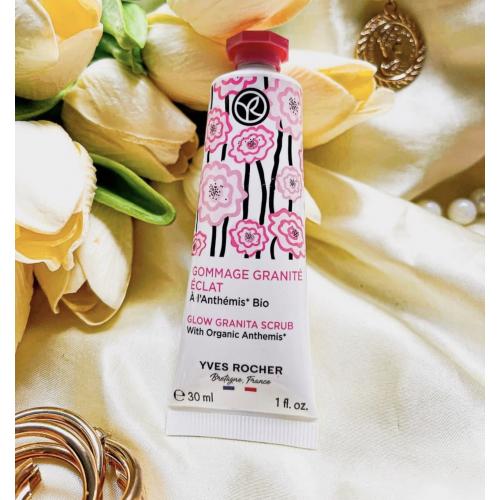 Yves Rocher Awaken Glow Scrub (Peeling do twarzy przywracający blask) - opinie | zdjęcie do recenzji od Babski_zakatek_
