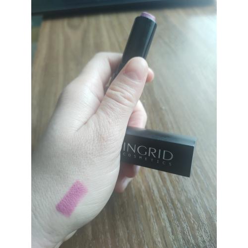 Ingrid Cosmetics Wonder Matt (Matowa pomadka do ust) - opinie | zdjęcie do recenzji od evi900422 - 4
