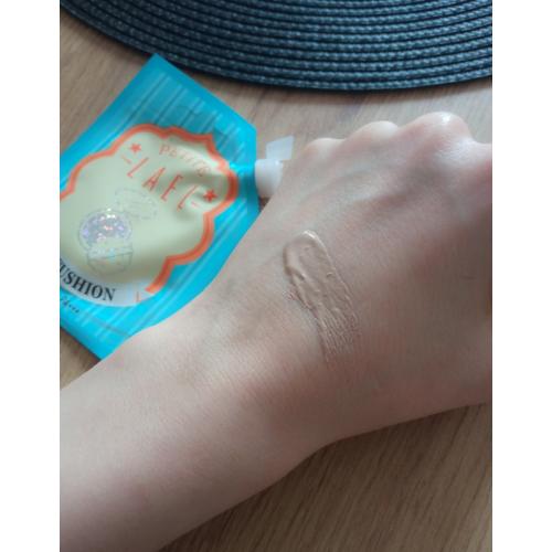 Petite Lael CC Cushion SPF 50+ PA +++ (Krem CC o działaniu nawilżająco-rozświetlającym) - opinie | zdjęcie do recenzji od Nathaliee85 - 1