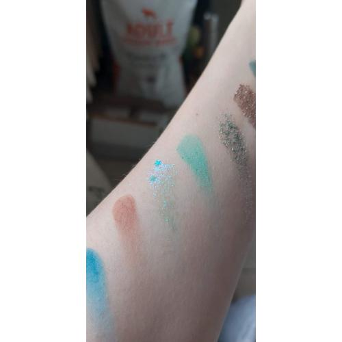 MIYO Sista Magic Eyeshadow Palette (Paleta cieni do powiek) - opinie | zdjęcie do recenzji od Tyldkaa - 2