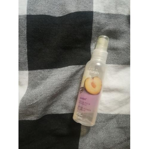 Avon Naturals, Sugar Plum & Vanilla, Body Spray (nowa wersja) (Mgiełka do ciała `Śliwka i wanilia`) - opinie | zdjęcie do recenzji od daria_tkaczyk