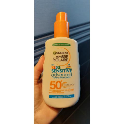 Garnier Ambre Solaire, Sensitive Advanced Kids SPF 50+ (Spray ochronny dla dzieci) - opinie | zdjęcie do recenzji od MartaSowka - 2