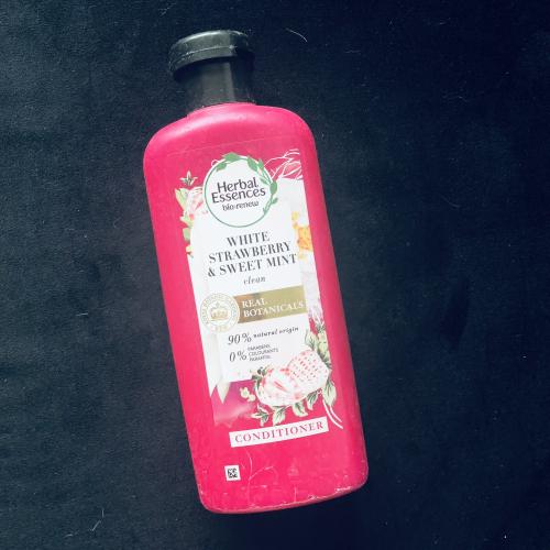 Herbal Essences Bio:renew, Oczyszczająca odżywka do włosów `Biała truskawka i słodka mięta` - opinie | zdjęcie do recenzji od Crystal1994