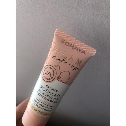 Soraya Glam Make-Up, Kryjący podkład pielęgnacyjny z efektem glow - opinie | zdjęcie do recenzji od Alicjabor - 1