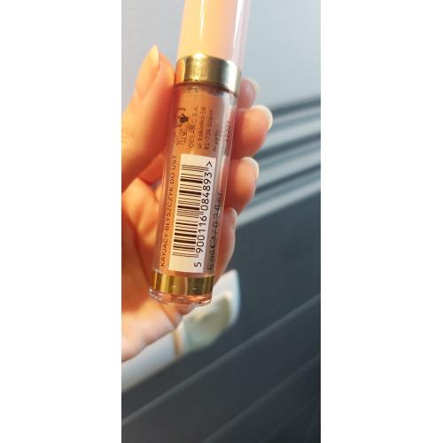 AA Wings of Color Star Secrets, The Color Lip Gloss (Kryjący błyszczyk do ust) - opinie | zdjęcie do recenzji od MartaSowka - 2