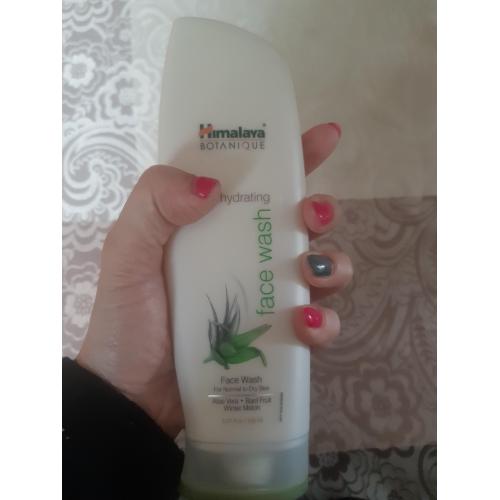 Himalaya Botanique Himalaya  Hydrating Face Wash (Nawilżający żel do mycia twarzy) - opinie | zdjęcie do recenzji od Kamea2000