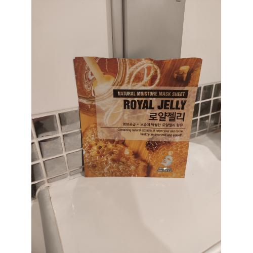 Orjena Natural Moisture Mask Sheet Royal Jelly (Maska w płachcie z mleczkiem pszczelim odżywcza) - opinie | zdjęcie do recenzji od Magdalena1385