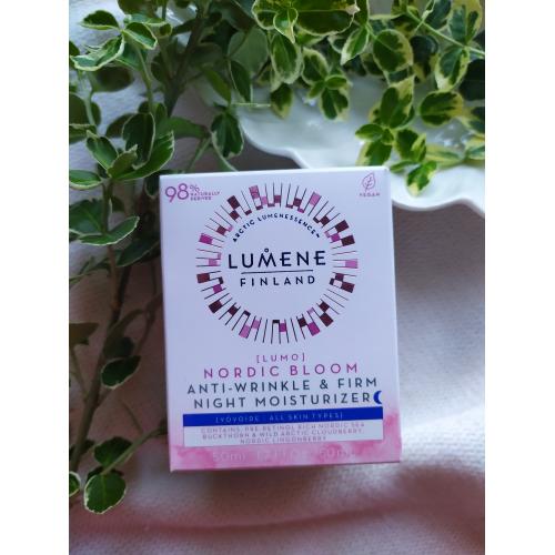 Lumene [Lumo] Nordic Bloom,  Anti-wrinkle & Firm Night Moisturizer (Przeciwzmarszczkowo-ujędrniający krem na noc) - opinie | zdjęcie do recenzji od Atramworld - 2