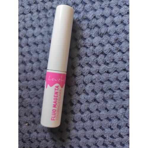 Lovely Neon, Coloring Eyeliner (Kolorowy eyeliner) - opinie | zdjęcie do recenzji od Edith14