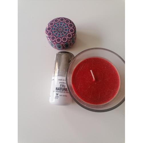 Wet n Wild Photo Focus, Natural Finish Setting Spray (Spray utrwalający) - opinie | zdjęcie do recenzji od blondeinbeauty