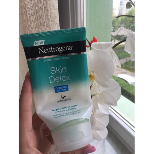 Neutrogena Skin Detox, Cooling Scrub (Wygładzający peeling do twarzy) - opinie | zdjęcie do recenzji od Julia2018